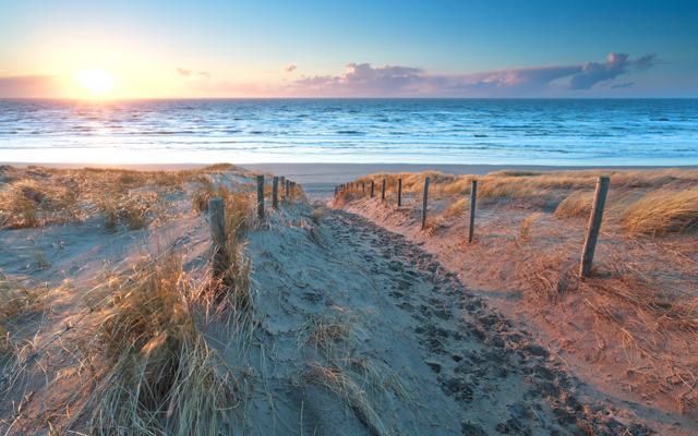 Dit zijn 5 rustige stranden in Nederland