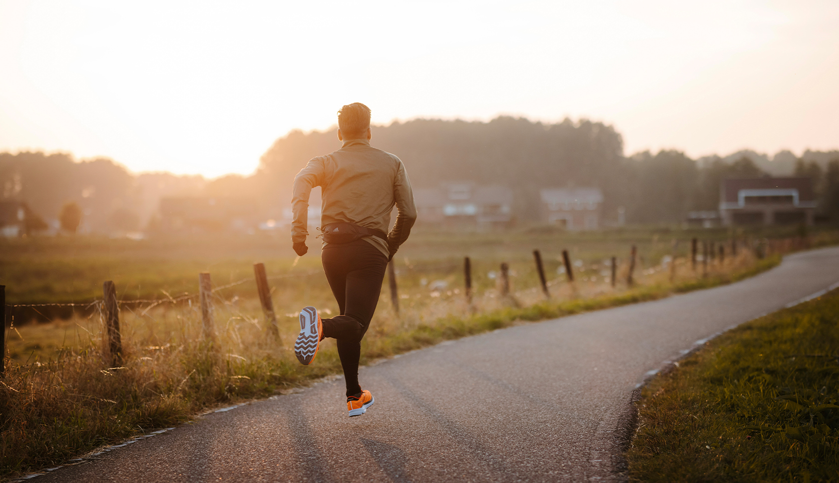 hardloper rent over verharde weg