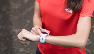 Ren je met een sporthorloge? Vergeet je oplaadkabel niet!